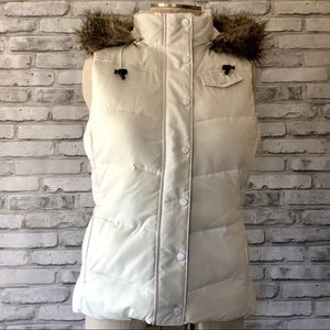 NEW Banana Republic Ivory Hooded Puffer Ve…